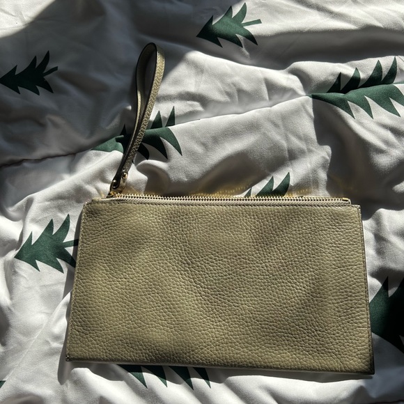 Michael Kors large clutch pebble leather sage - Picture 3 of 5